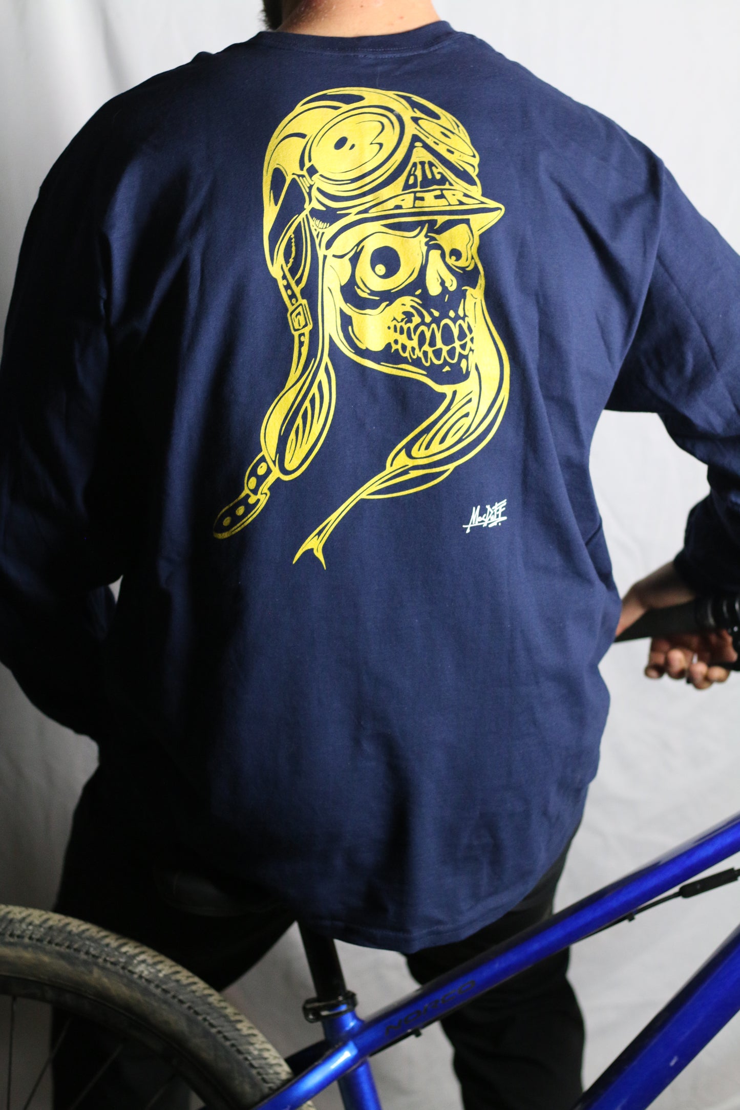 Big Air Skull Long Sleeve